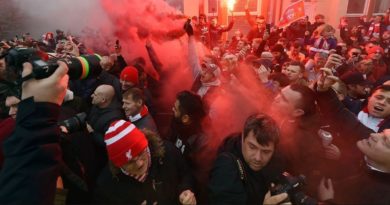 Liverpool Di Sangsi UEFA Atas Ulah Suporternya Sendiri